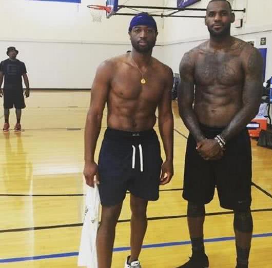 领拜仁连夺 领拜仁连夺