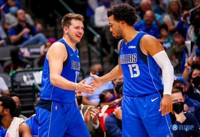 同时作为巴 同时作为巴