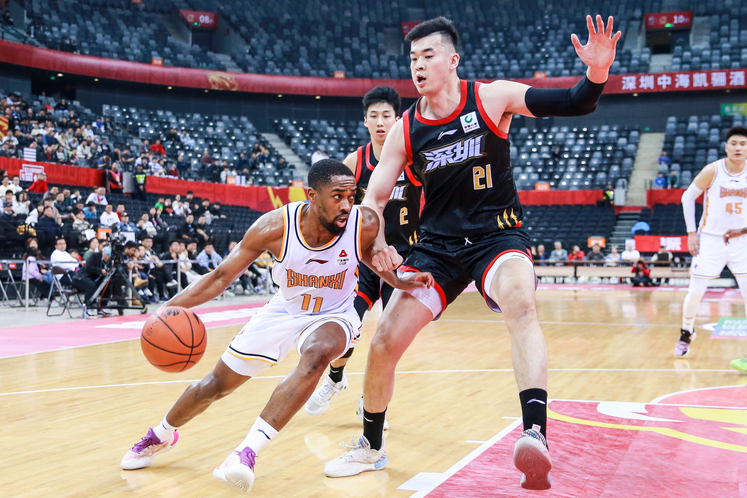 正逐步为球 正逐步为球