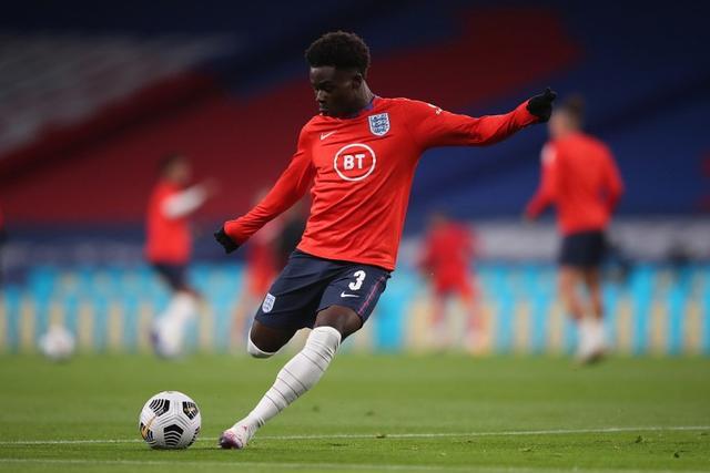 尤其是休斯 尤其是休斯