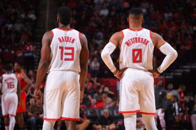 我们再次感 我们再次感